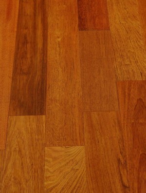 Массивная доска MGK Magestik Floor (МЖК Маджестик Флор) Ятоба 310-1820x120x18 (лак) Покрытие: 12 слоев полуматового UV-лака Treffert (Германия).
